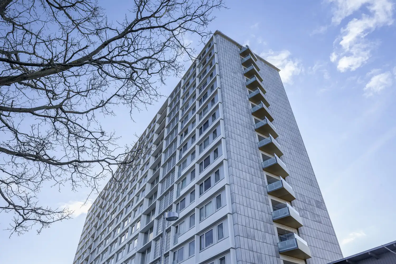 Een uitzicht op de balkons van Sorgenfrivang in Denemarken