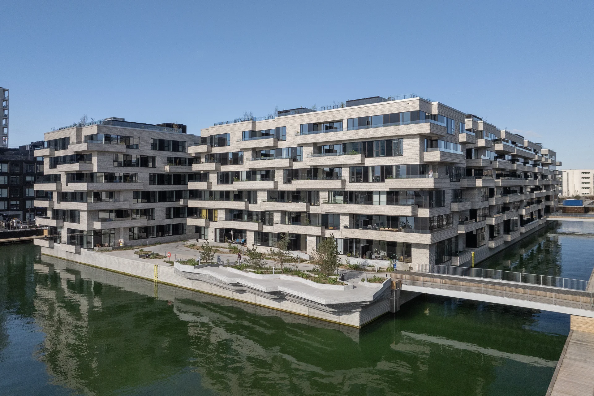 Zijaanzicht van Kronløbsøen